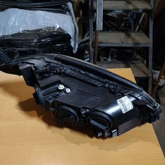 Фара левая на Мерседес W221 (Дорестайлинг)