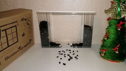 Оконная кормушка для птиц