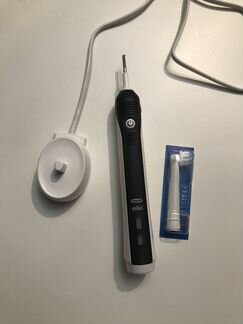 Электрическая зубная щетка Braun oral-B 2500/D20