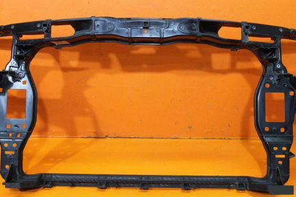 Панель передний левый Audi A8 D4 2010-2017