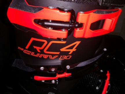 Горнолыжные ботинки Fischer RC4 THE curv 130