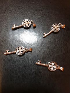 Подвеска с серебряным напылением 