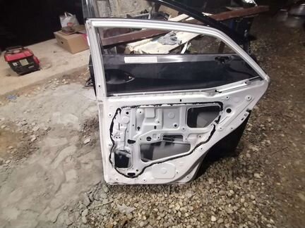 Дверь задняя правая Toyota Corolla E180
