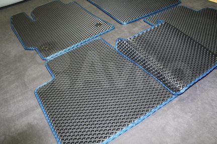 Автоковрики EVA для Toyota Camry 2006-2011