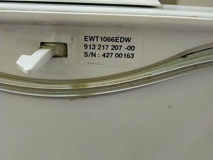 Electrolux 6 кг 1000 об. с вертикальной загрузкой