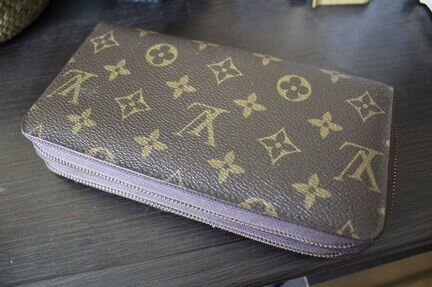 Кошелек LV