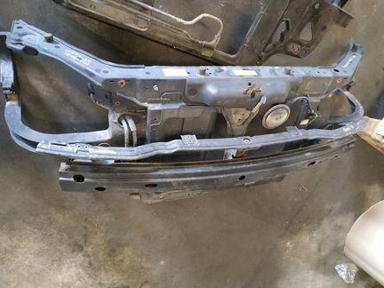 Рамка радиаторов Hyundai Getz 2002-2005 г.в. бу