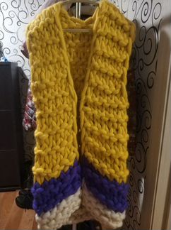 Жилет вязаный