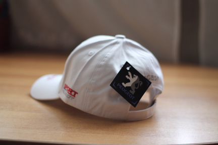 Новая бейсболка (кепка) Peugeot Пежо белая