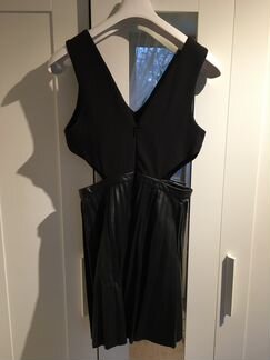 Платье с кожаной плиссированной юбкой Тopshop