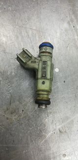 Форсунка крайслер 2,4 бензин. 04891345AA