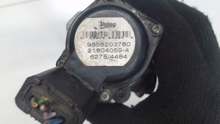 Клапан рециркуляции газов (EGR) Peugeot 206, 2006