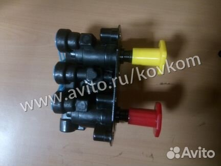 Кран ручника Фредлайнер Freightliner A12-17319-006