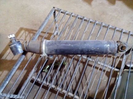 Рулевой цилиндр