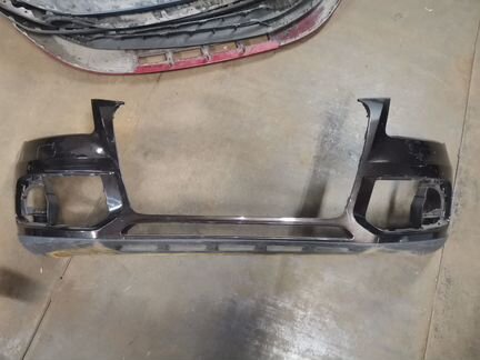 Бампер передний с юбкой Audi Q5