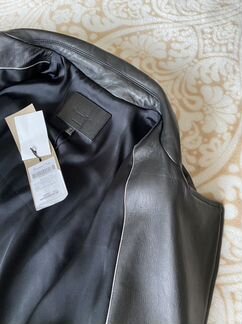 Massimo dutti кожаная куртка жен. Размер L (46-48)