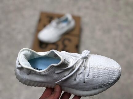 Кроссовки Adidas