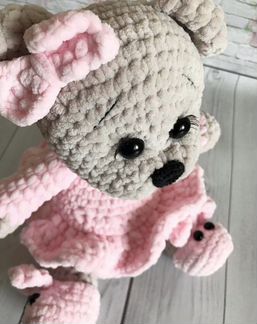 Вязаный плюшевый мишка