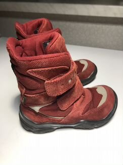 Красные замшевые детские сапоги ecco