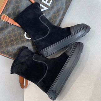 Зимние женские сапоги Louis Vuitton