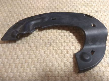 Накладка петли откидного борта Peugeot 3008