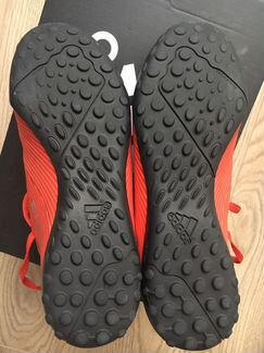 Бутсы Adidas (сороконожки)