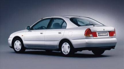 Четверть передняя правая Mitsubishi Carisma DA