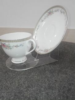 Ценникодержатели, подставка под тарелки, часы