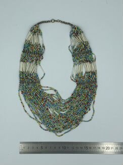 Ожерелье из бисера