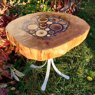 Столик из спила дерева. Столешница из срезов