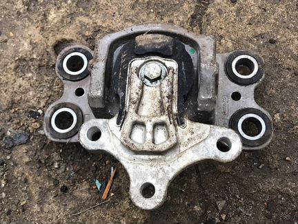 Volvo xc 60 V70 ford передние опоры двигателя