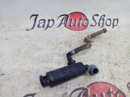 Моторчик омывателя фар Toyota corolla 150 оригинал