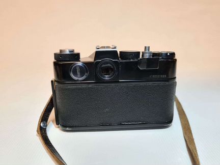 Плёночный фотоаппарат Зенит + 3 объектива + жёлтый