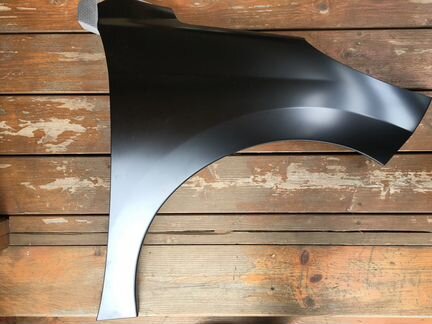 Правое крыло Peugeot 207