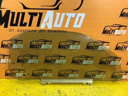 Стекло двери правое Mercedes Slk R170