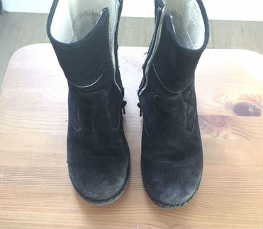 Замшевые утеплённые детские сапожки 27-28р