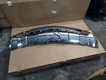 Хром накладка переднего бампера Mercedes Ml166 AMG