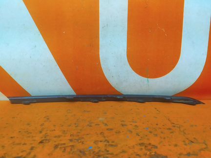 Накладка бампера передняя левая Volkswagen Passat