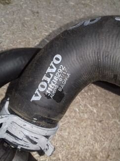 Трубки шланг радиатора Volvo 2.0 дизель с авто 17