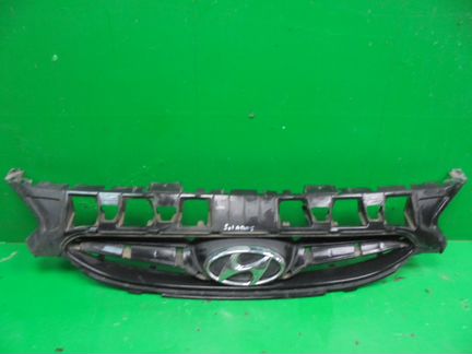 Решетка радиатора Hyundai Solaris 10-14 г