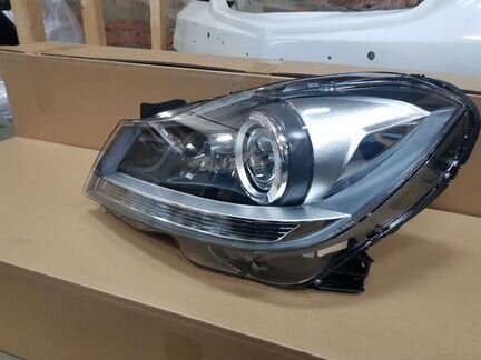 Фара Mercedes W204 Рестайлинг BI ксенон