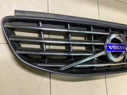 Решетка радиатора volvo XC60 31383751