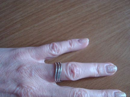 Оригинальный серебряный комплект-кольцо+ серьги