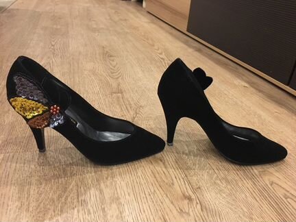 Туфли бархатные 34 размер