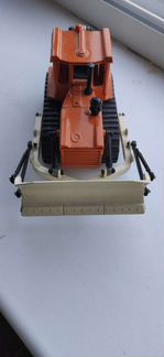 Модель трактора Т-2