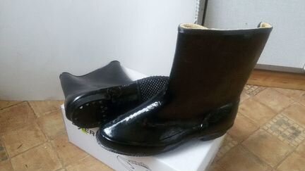 Сапоги резиновые короткие и высокие, новые